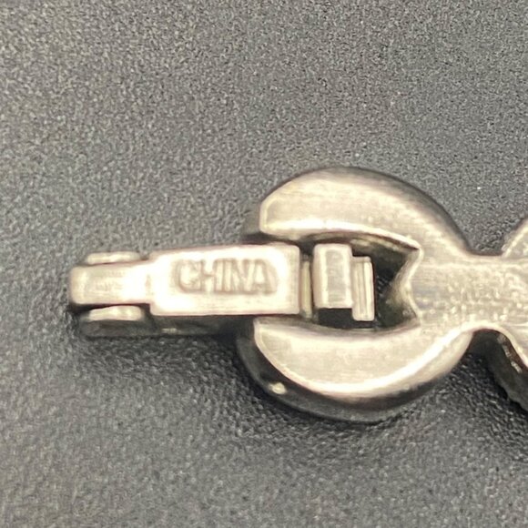 Armitron Now Womens Watch Marcasite Look Bracelet Silver-Tone New Battery Works - Picture 5 of 11